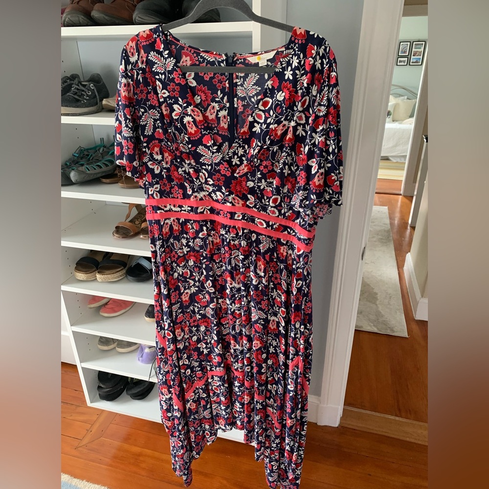 Boden dress with handkerchief hem and empire waste.